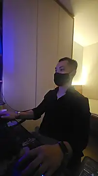 OnlyHand9x live sex cam