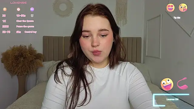 Cute_kitty-'s cam snapshot