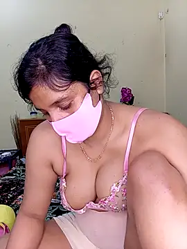 Rose-luckey's cam snapshot