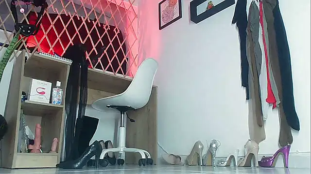 myla_sarah's cam snapshot