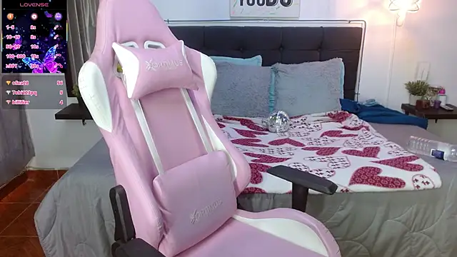 Keyla01_'s cam snapshot