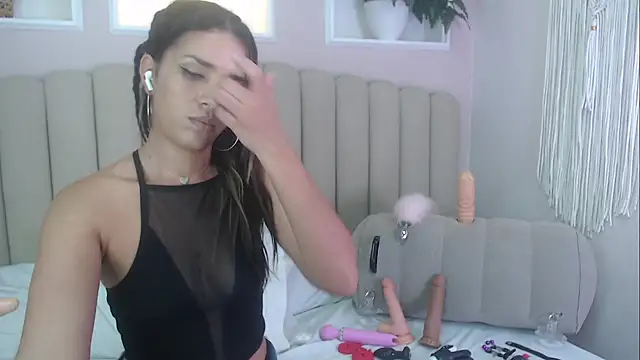 aleskaswarovski's cam snapshot