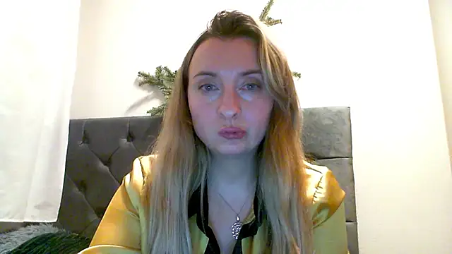 SusanCurt's cam snapshot