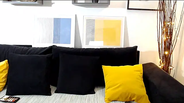 LaraLloveBliss's cam snapshot