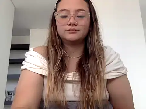 LOLA_R_ live sex cam