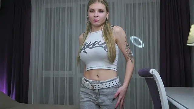 JennyShade's cam snapshot