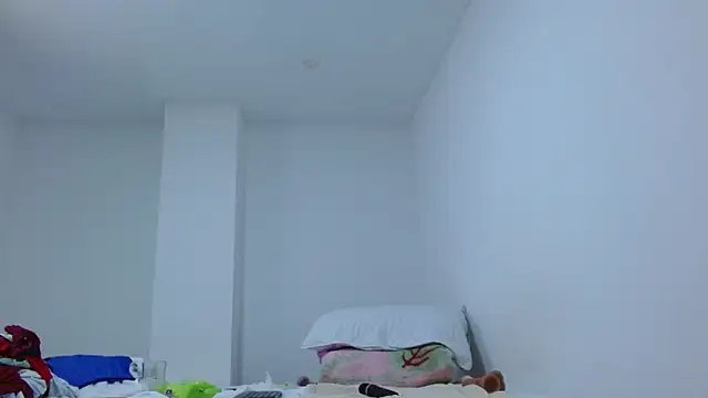 isabel_24_gil's cam snapshot