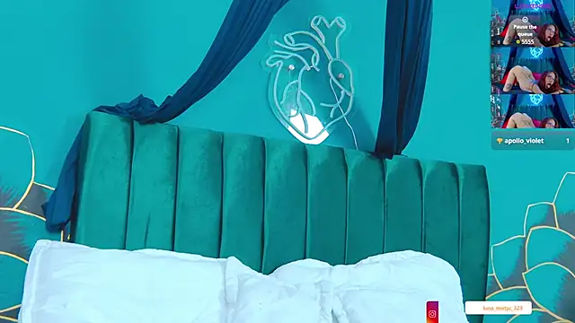 Lunamistyc live sex cam