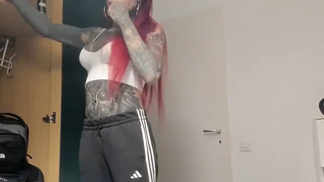 tamarapervert live sex cam