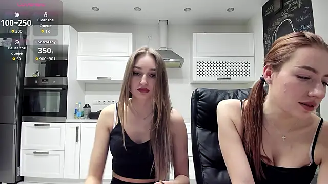 lisenok's cam snapshot