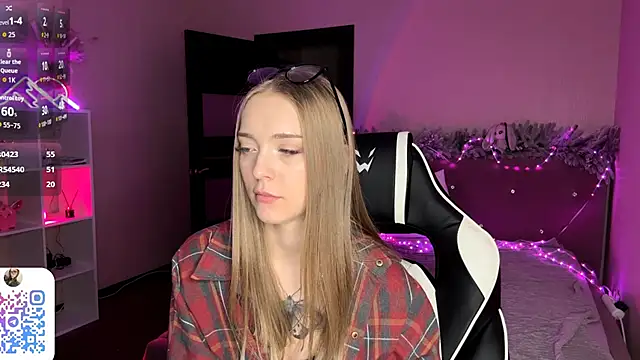 EvaPeace's cam snapshot