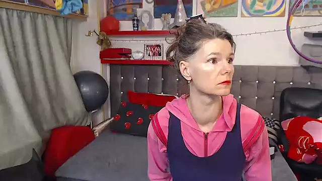 kellyterapy's cam snapshot