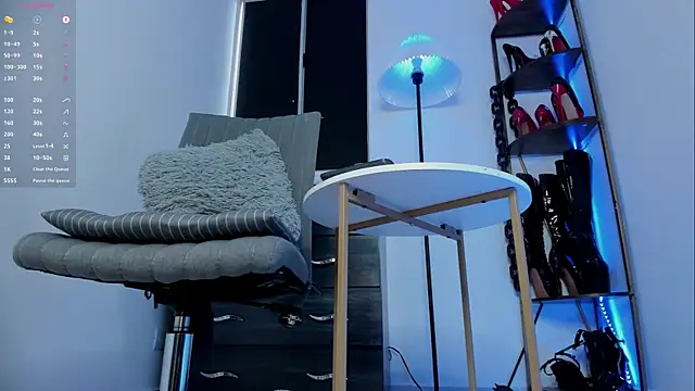 Findom_Goddess_'s cam snapshot