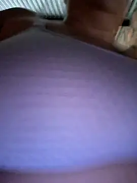 chubby_sexy_big_tits's cam snapshot