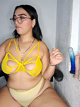 Mia_em's cam snapshot