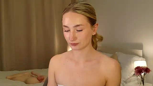 bella__rose's cam snapshot