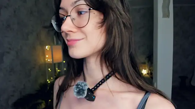 ReneeLippeatt's cam snapshot