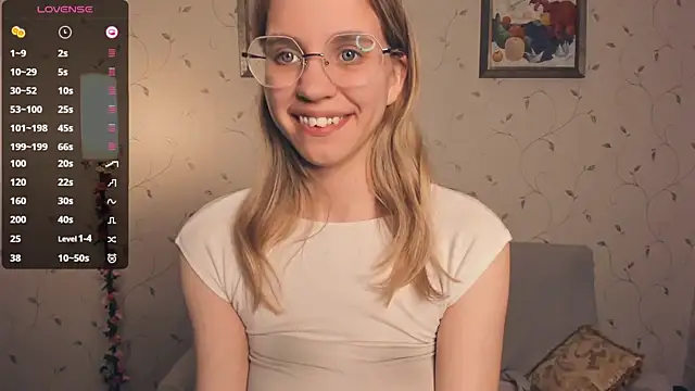 JoanBaggott live sex cam