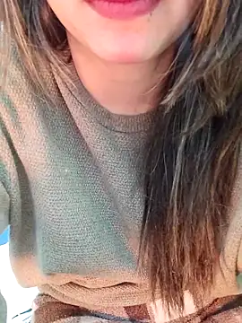 NEERU-STRIP live sex cam