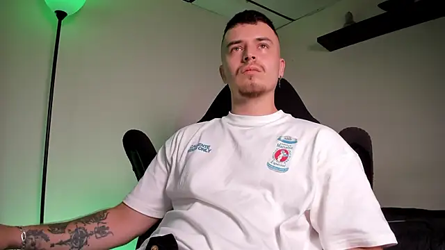 james_connor2 live sex cam