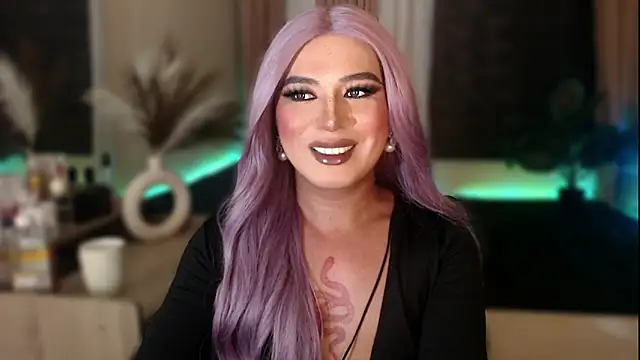 mslilly_croft's cam snapshot