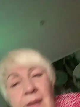 Laura_Millf's cam snapshot