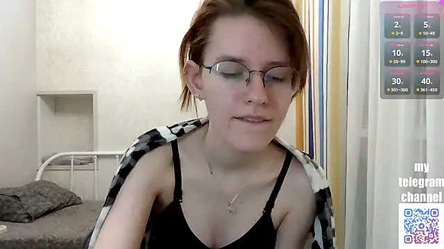 PetralPrime live sex cam