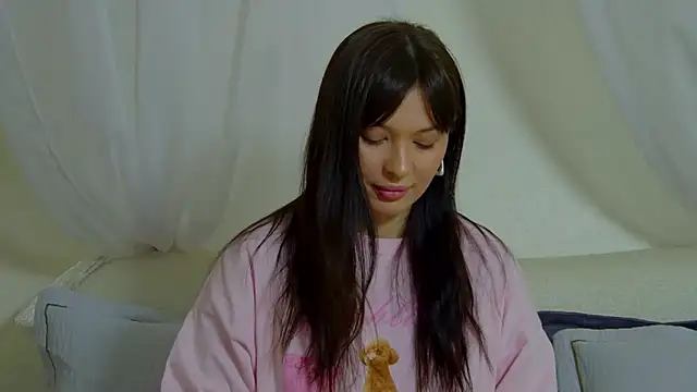 AlexandraBloom's cam snapshot