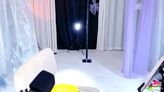 Dancer_Lucky-Nini's cam snapshot