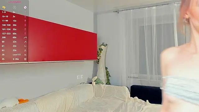 exposed_lizzy's cam snapshot