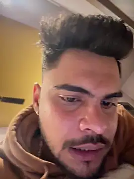 Hornybeardguy live sex cam