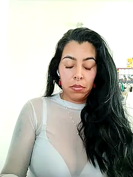 Luianna's cam snapshot