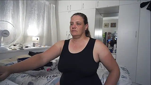 Muted_Mama's cam snapshot