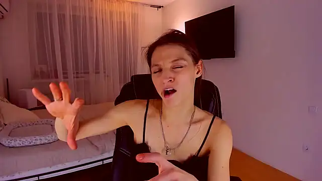 MiaPrecious's cam snapshot