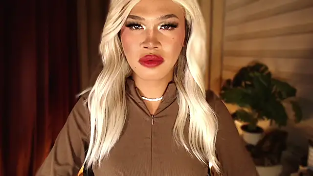 Lil_Versachi live sex cam