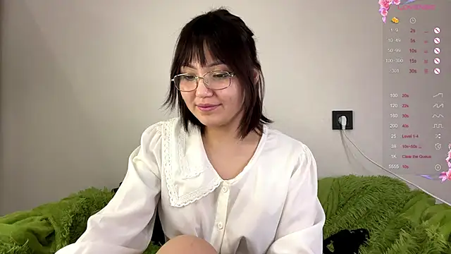 UrPrincessSuki's cam snapshot