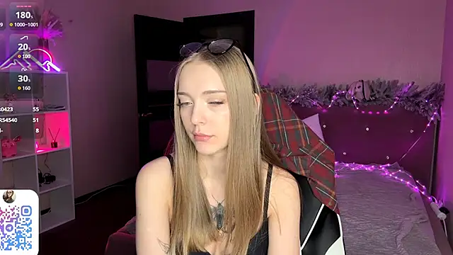 EvaPeace's cam snapshot