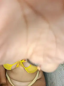 Mia_em's cam snapshot