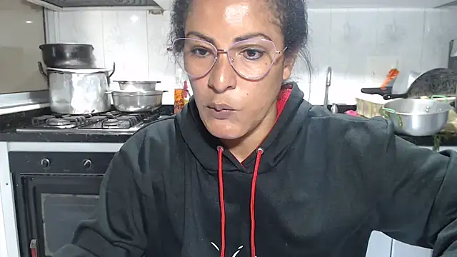 kateleyagrey's cam snapshot