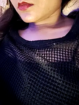 kavya-09's cam snapshot