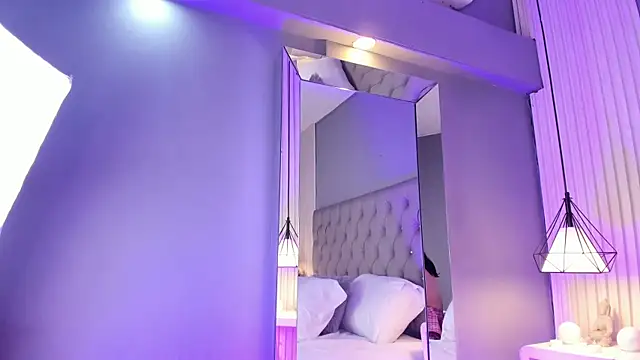 LunaBloomn's cam snapshot