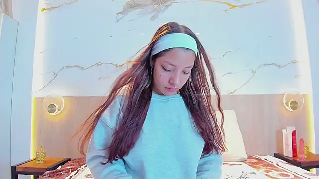 rebecca_ponce_'s cam snapshot