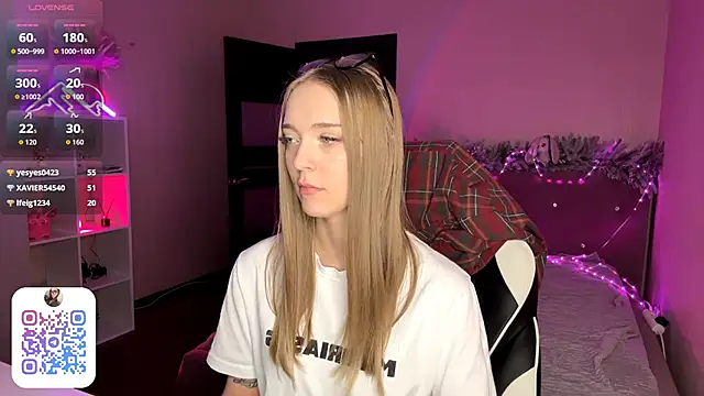 EvaPeace's cam snapshot