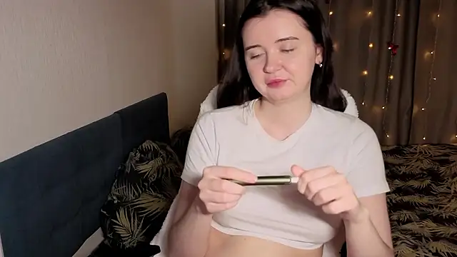 betty_boop_18's cam snapshot