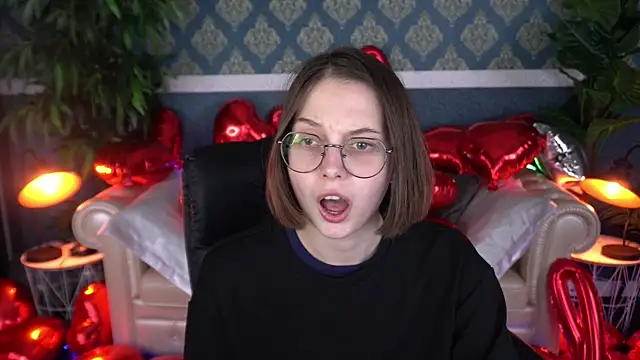 CharlyWines's cam snapshot