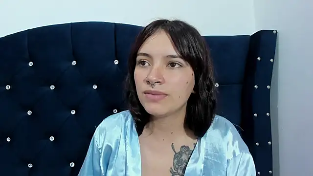 nahomy_glow's cam snapshot