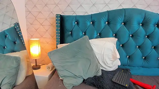 Valery_jame's cam snapshot