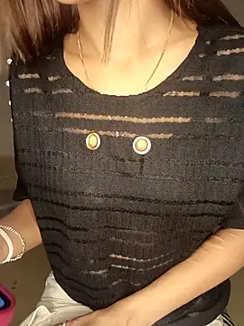 LOVELY_BABYJI's cam snapshot