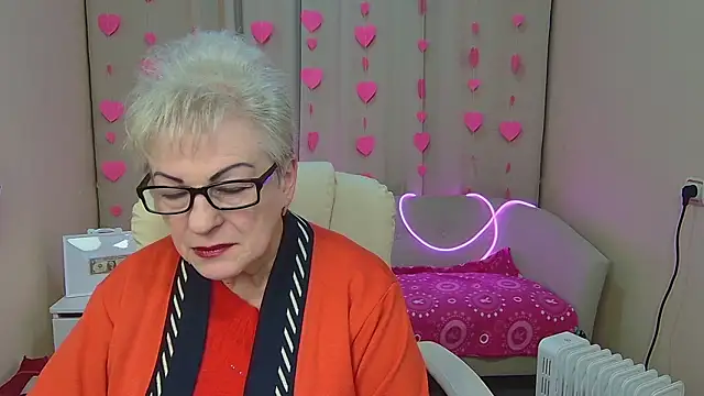 KayleSmoll's cam snapshot