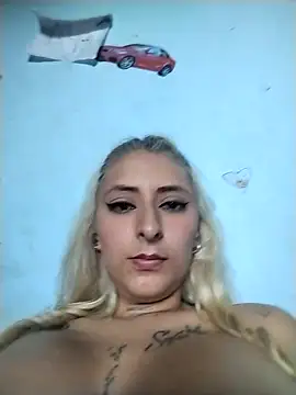 catalella16's cam snapshot